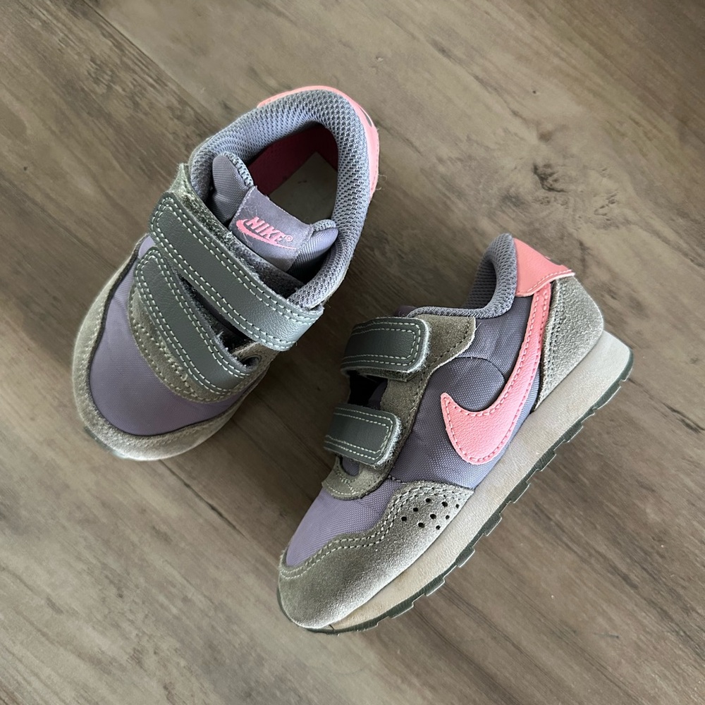 Nike Kids Sneakers - Gray and Pink